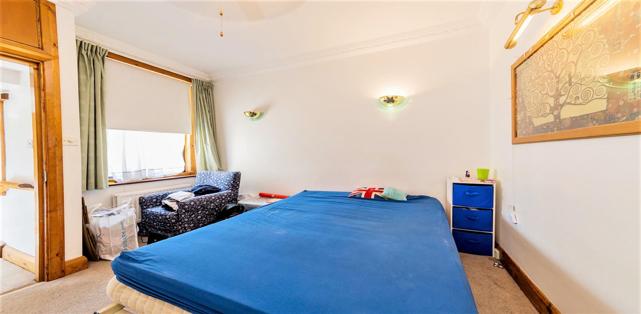 			NEW INSTRUCTION, Studio Apartment, 1 bath, 1 reception Flat			 Finchley Road , FINCHLEY ROAD